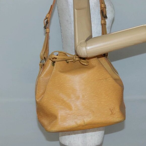 LOUIS VUITTON Epi Petit Noe Shoulder Bag Yellow M44109 LV Auth 141331 - Picture 3 of 16